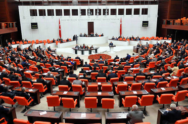AK Parti, şehit ve gazilere yeni haklar içeren kanun teklifini Meclis'e sundu