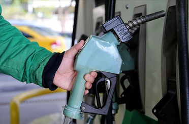 Akaryakıtta tarihi eşik aşıldı: Motorin 100 TL’yi geçti