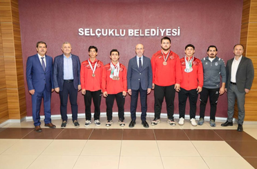 Başkan Pekyatırmacı Selçuklu'nun başarılı sporcularını ağırladı