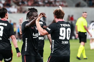 Beşiktaş, Hradec Kralove'yi tek golle yıktı