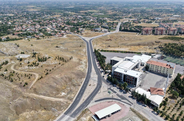 Çayırbağı Caddesi’nde ulaşım daha konforlu hale geldi