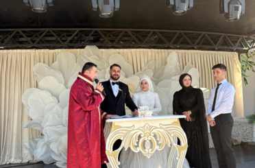 Dere ve Topuz ailelerinin mutlu günü