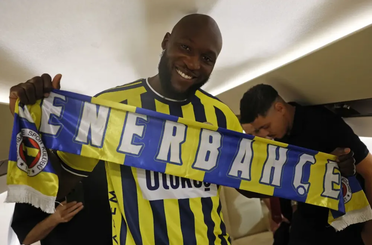 Fenerbahçe'nin yeni golcüsü Lukaku, İstanbul'da