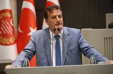 Görevden alınan Erhan Arıklı’dan hükümetten çekilme kararı