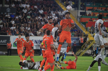 Kara Kartal, Oba'da Yıkıldı!
