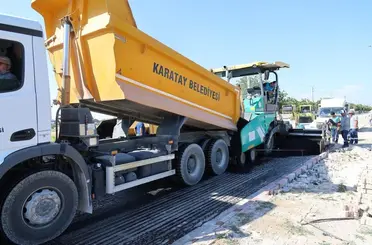 Karatay'da Konforlu Ulaşım İçin Asfalt Atağı