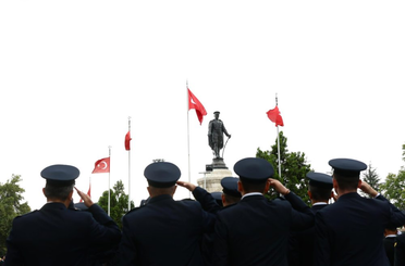 Konya’da 30 Ağustos Zafer Bayramı’nın 104. yıl dönümü coşkuyla başladı