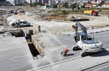 Konya'da altyapı yenileme çalışmaları sürüyor: Akşemsettin Mahallesi'nde içme suyu altyapısı yenilendi