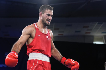 Milli boksör Emrah Yaşar’dan Avrupa’da tarihi altın!