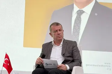 Petek Plastik Yönetim Kurulu Başkanı Kazım Öztürk,  Başarı Hikâyesini Genç İş İnsanlarıyla Paylaştı