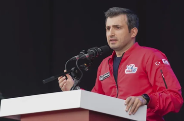 Şanlıurfa’da TEKNOFEST heyecanı: Selçuk Bayraktar’dan gençlere önemli mesaj