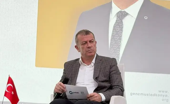 Petek Plastik Yönetim Kurulu Başkanı Kazım Öztürk, Başarı Hikâyesini Genç İş İnsanlarıyla Paylaştı