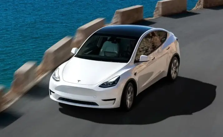 Tesla, 10 milyonuncu elektrikli aracını üretti