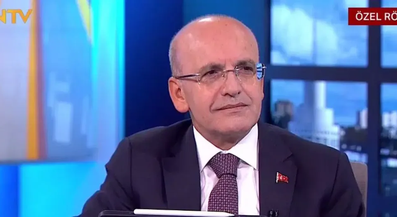 Çalışma saatleri değişiyor mu? Bakan Şimşek’ten esnek mesai mesajı