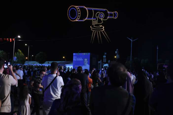 konya-bilim-festivali-1000-dronluk-gosteriyle-basladi-bakan-ciftci-de-katildi-001.jpg